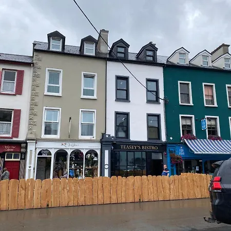 6 New Street Selfcatering Bnb Apartment 3 Bantry Exterior photo