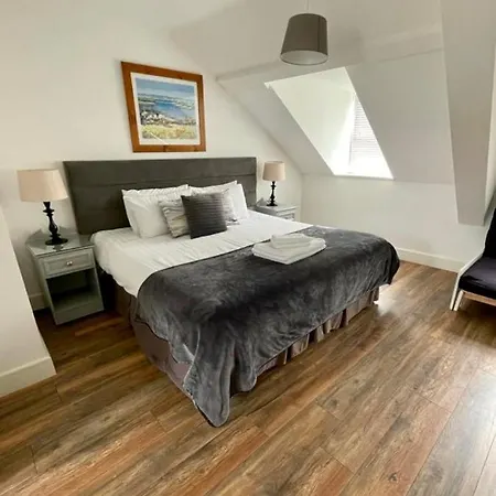 6 New Street Selfcatering Bnb Apartment 3 Bantry Exterior photo